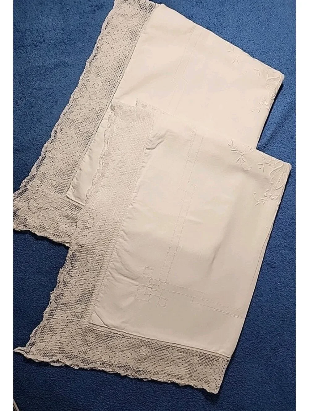 2 Lace Trimmed Embroidered Embellished White Cotton Victorian Pillow Shams Large